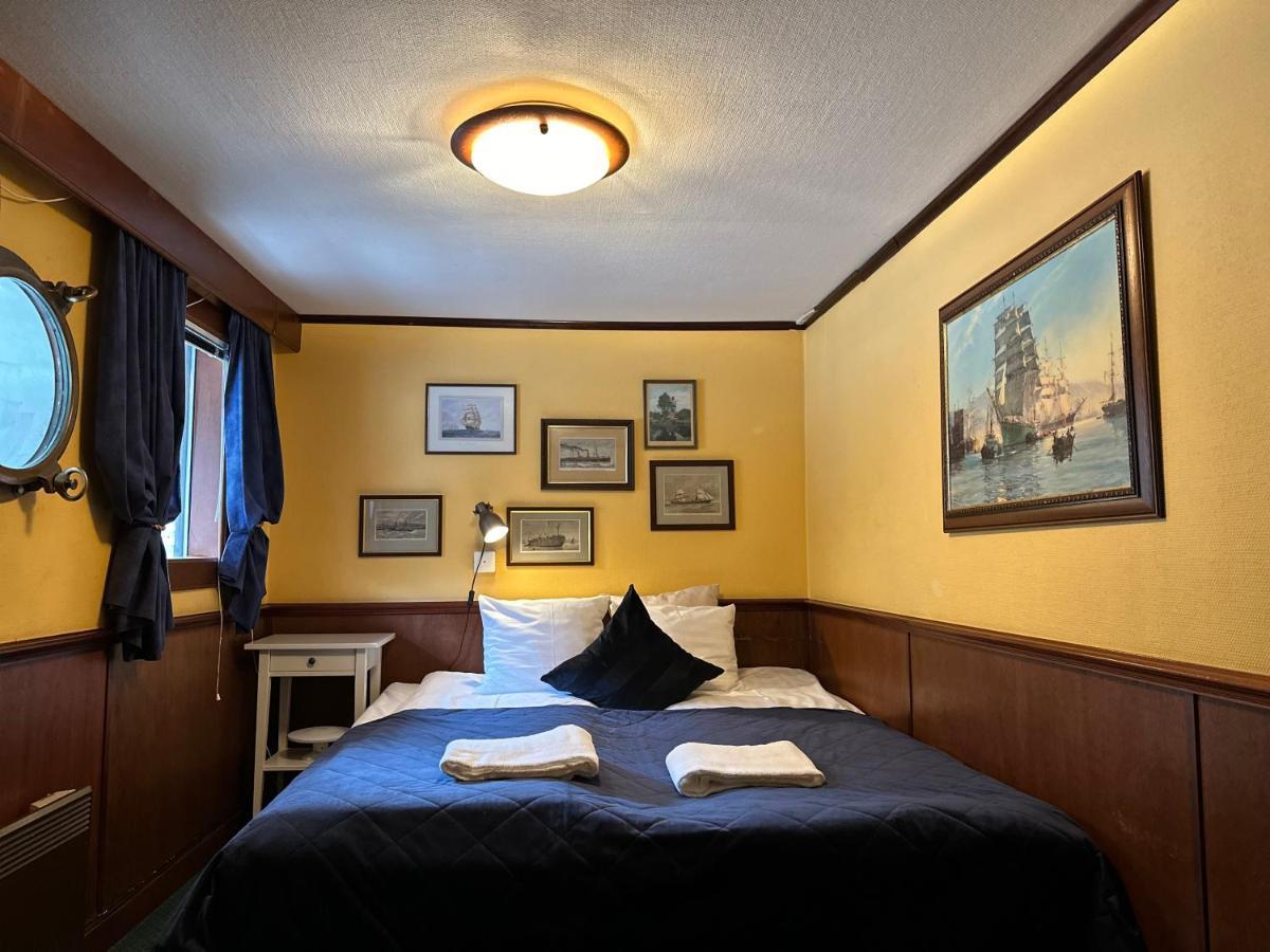 Bådhotel Den Roeda Baten Stockholm