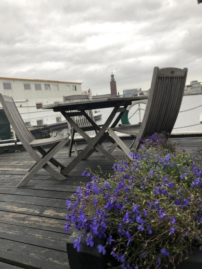 Bådhotel Den Roeda Baten Stockholm